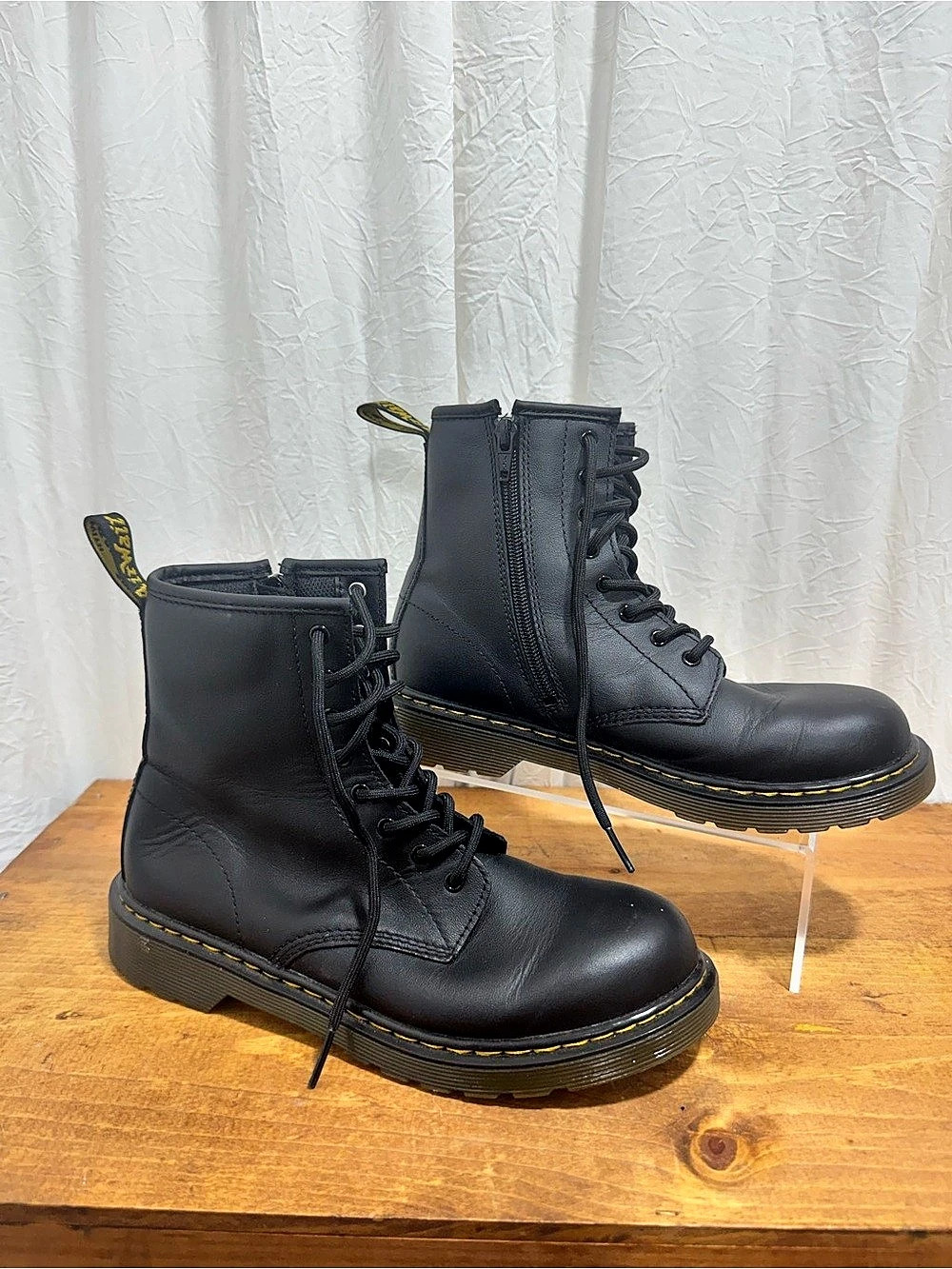 Dr. Martens 1460 Y Serena 8-Eye Boot with Zip Serena 8-Eye Combat Boots Black US